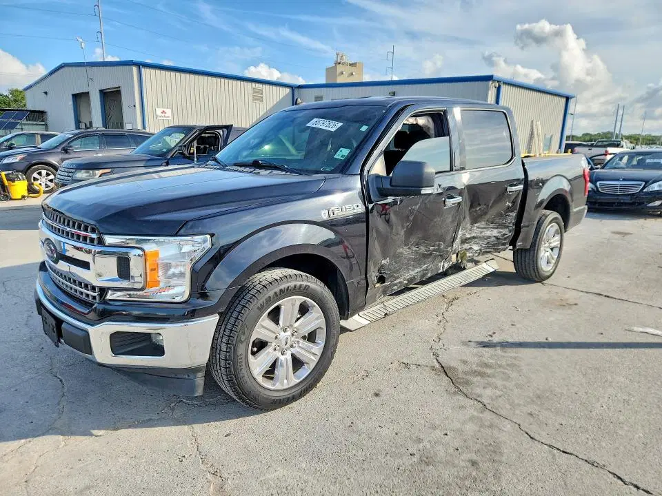 1FTEW1C47LKF56761 — 2020 Ford F150, Боковая часть, фото до ремонта
