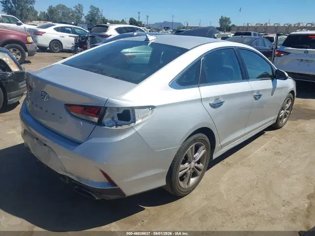 2018 Hyundai SONATA SEL VIN 5NPE34AF2JH647172 фото 4