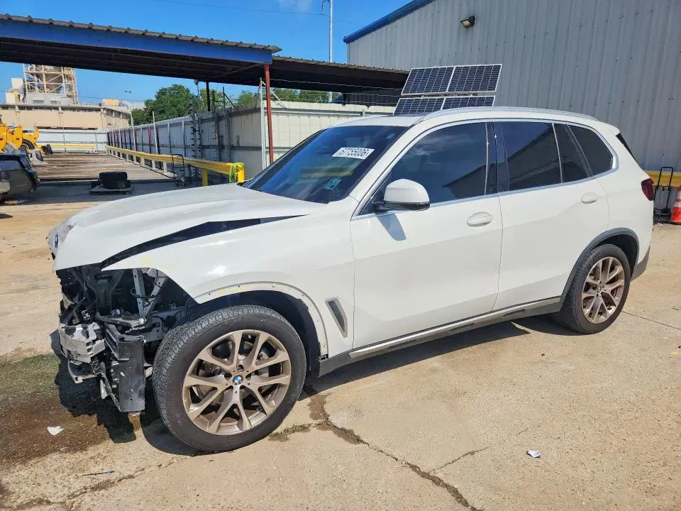 5UXCR4C07M9G73800 — 2021 BMW X5, Передняя часть, фото до ремонта