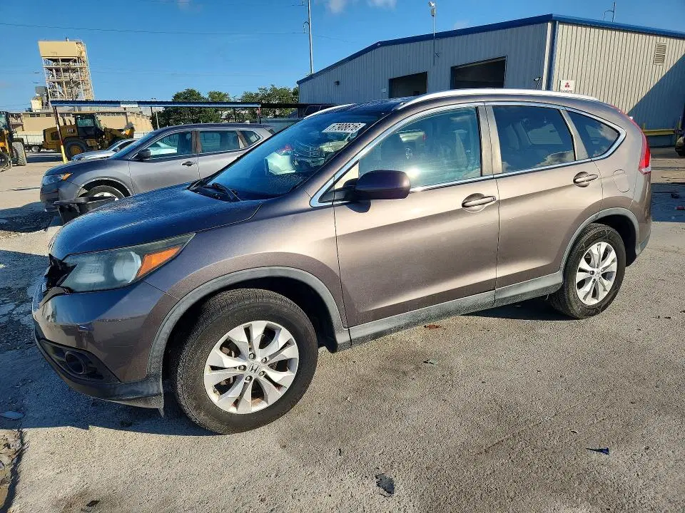 5J6RM3H76DL002154 — 2013 Honda CR-V, Задняя часть, фото до ремонта