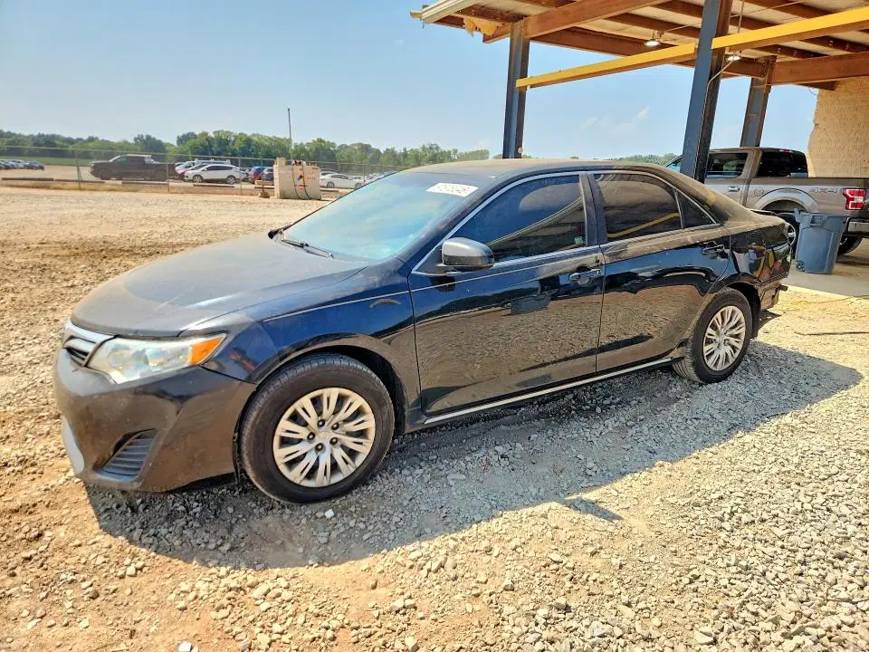 4T1BF1FKXDU245730 — 2013 Toyota Camry, Задняя часть, фото до ремонта