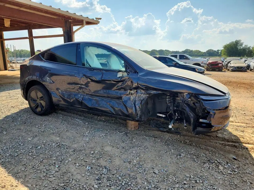 2026 TESLA MODEL Y VIN 7SAYGDEE5TA584203 фото 2