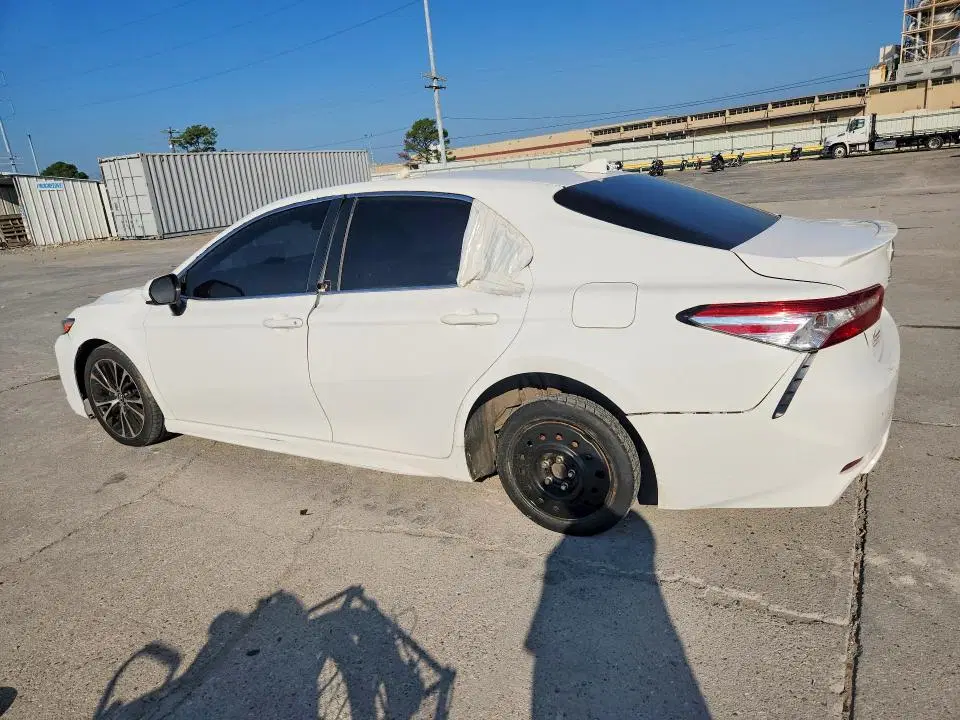 2020 TOYOTA CAMRY VIN 4T1G11AK0LU326679 фото 2
