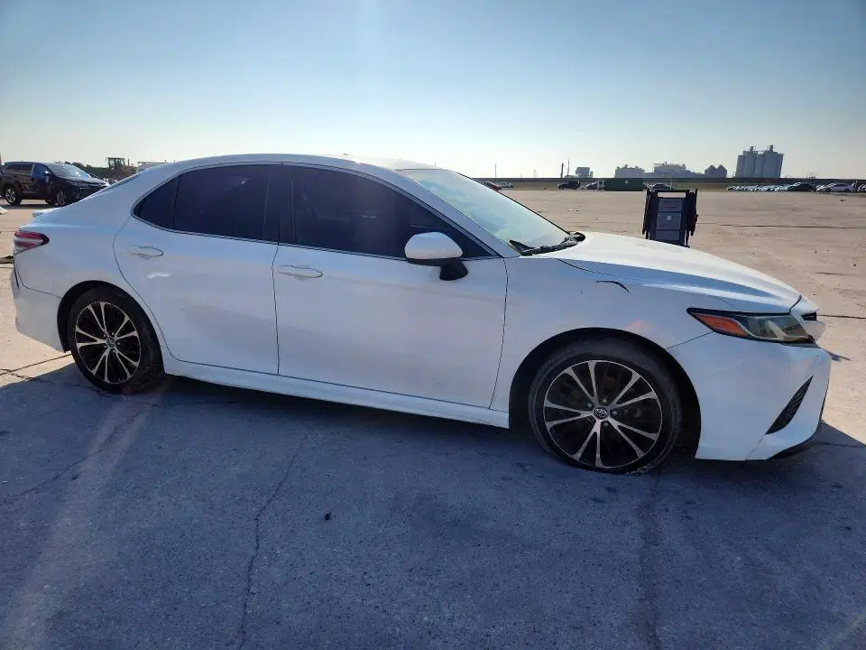 2020 TOYOTA CAMRY VIN 4T1G11AK0LU326679 фото 4