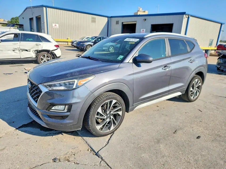 KM8J33AL2KU042246 — 2019 Hyundai Tucson, Передняя часть, фото до ремонта