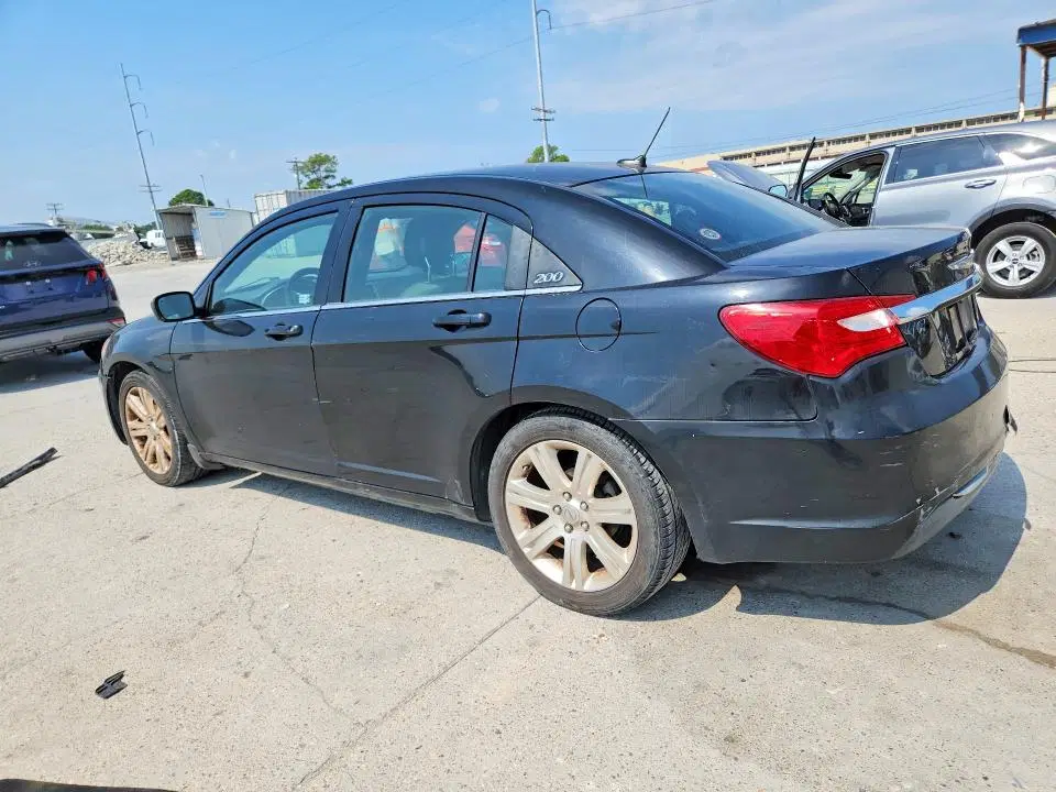 2011 CHRYSLER 200 VIN 1C3BC1FG4BN615977 фото 3
