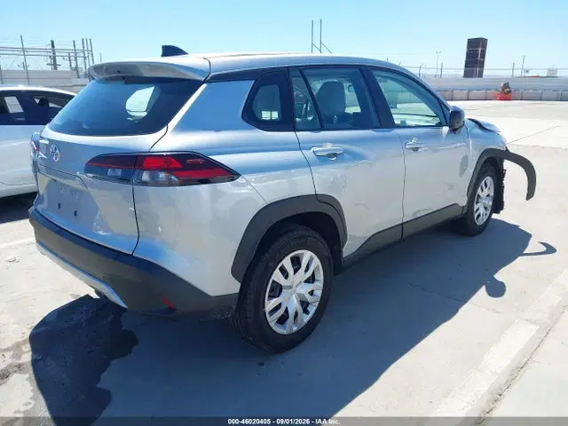 2026 Toyota Corolla Cross L VIN 7MUAAAAG7TV169457 фото 4