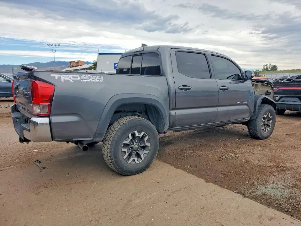 2016 Toyota Tacoma VIN 3TMCZ5AN4GM033777 фото 3