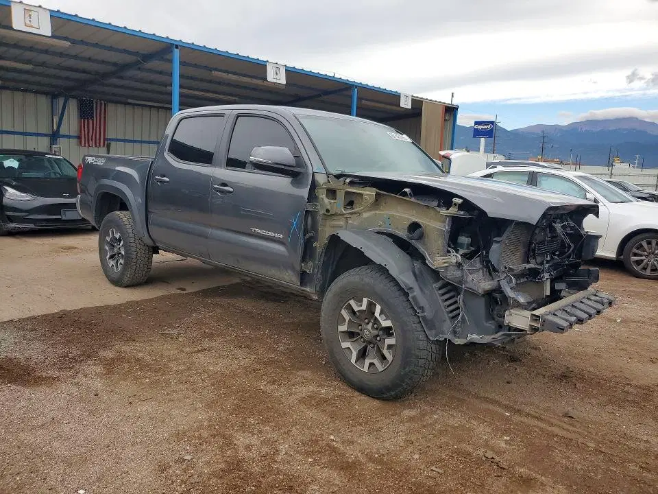 2016 Toyota Tacoma VIN 3TMCZ5AN4GM033777 фото 4