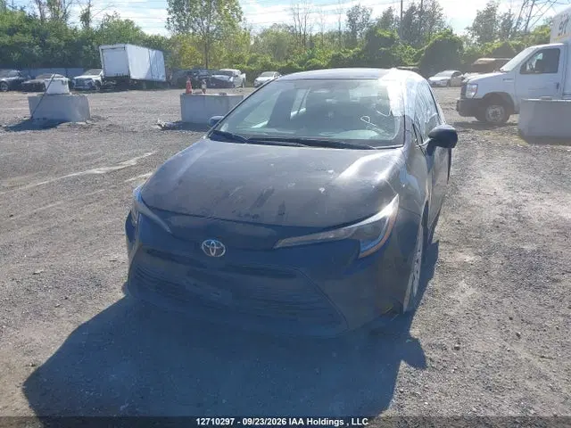 2025 Toyota COROLLA LE VIN 5YFB4MDE2SP286713 фото 2