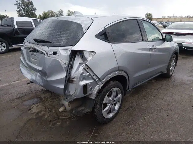 2018 Honda HR-V LX VIN 3CZRU5H38JM715480 фото 4