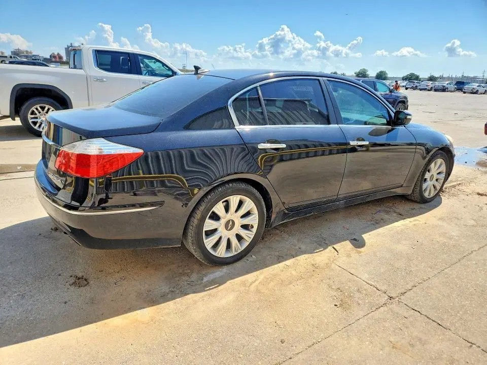 2009 HYUNDAI GENESIS VIN KMHGC46E99U017557 фото 3