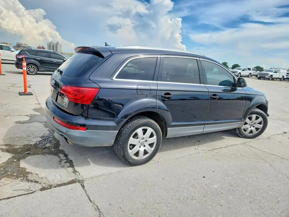 2010 AUDI Q7 VIN WA1CYAFE7AD001357 фото 3