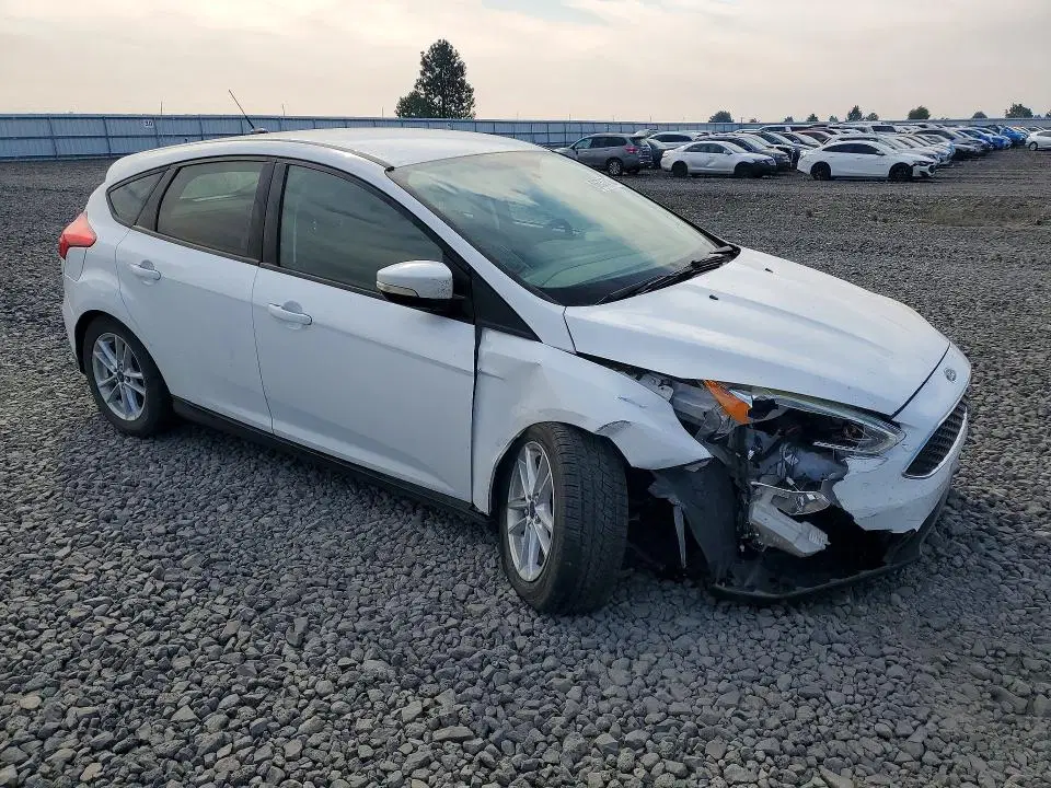 2017 Ford Focus VIN 1FADP3K23HL308745 фото 4