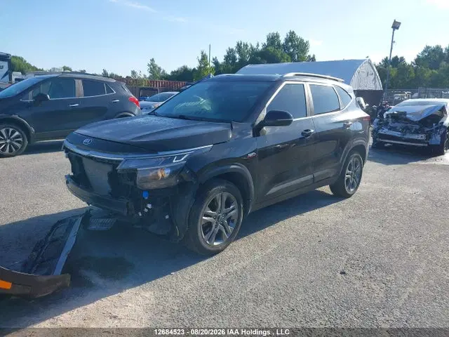 2021 KIA SELTOS EX VIN KNDEUCAA5M7220170 фото 2
