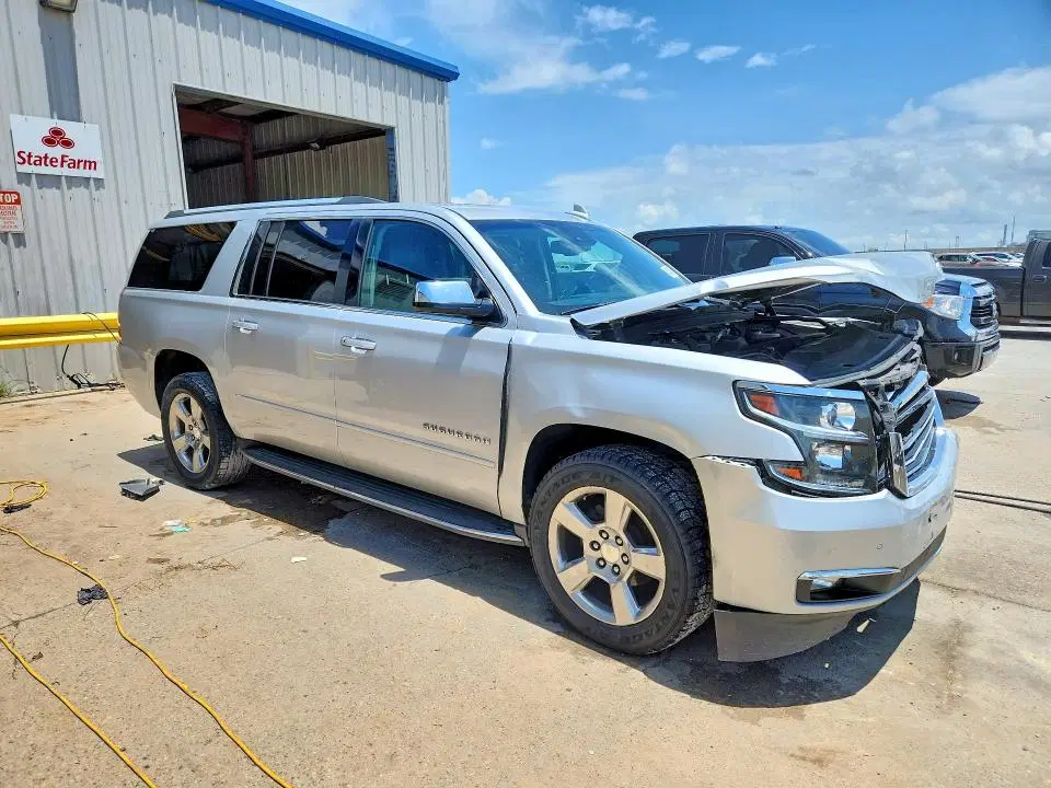 2017 CHEVROLET SUBURBAN VIN 1GNSCJKCXHR206275 фото 4