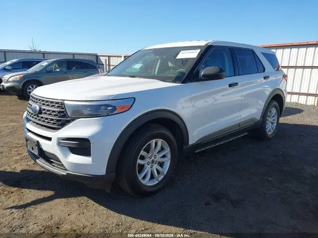 2021 Ford Explorer VIN 1FMSK8BHXMGC24955 фото 2