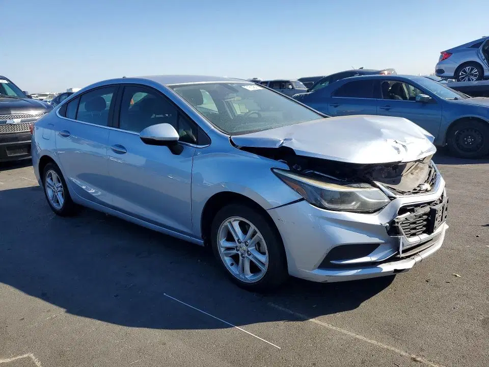 2018 Chevrolet Cruze VIN 1G1BE5SM9J7183486 фото 4
