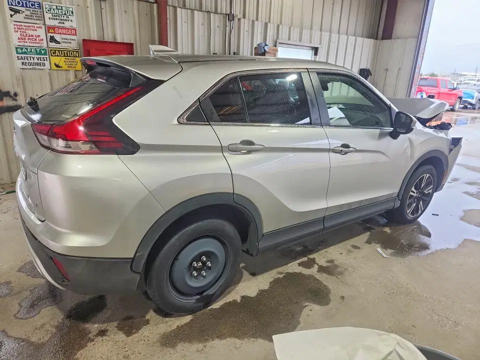 2026 MITSUBISHI ECLIPSE CROSS VIN JA4ATWAA7TZ013716 фото 3