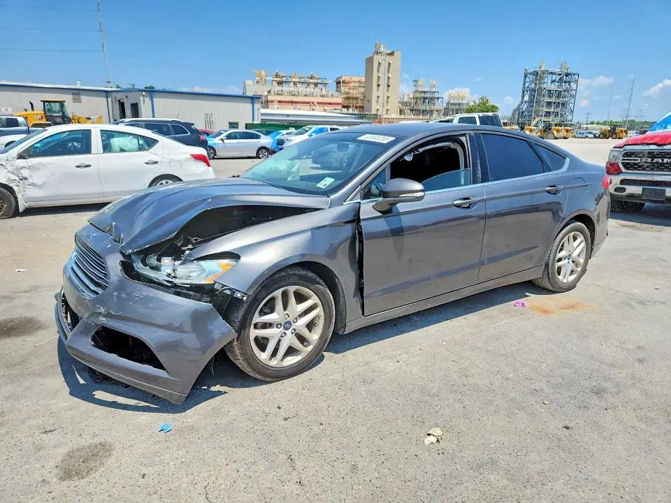 3FA6P0H76GR254626 — 2016 Ford Fusion, Передняя часть, фото до ремонта