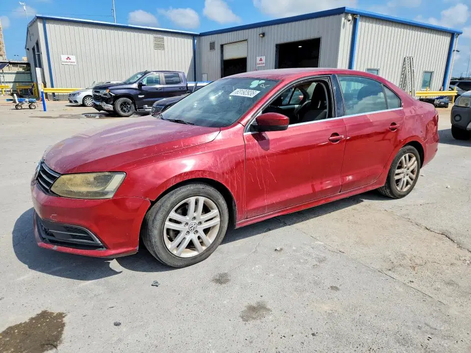 3VW2B7AJ2HM266337 — 2017 Volkswagen Jetta, Передняя часть, фото до ремонта