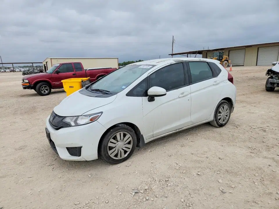 3HGGK5H59FM722922 — 2015 Honda Fit, передняя часть, фото до ремонта