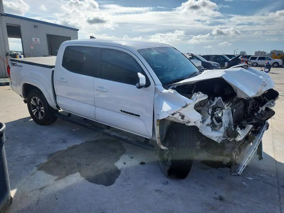 2019 TOYOTA TACOMA VIN 5TFAZ5CN3KX083965 фото 4