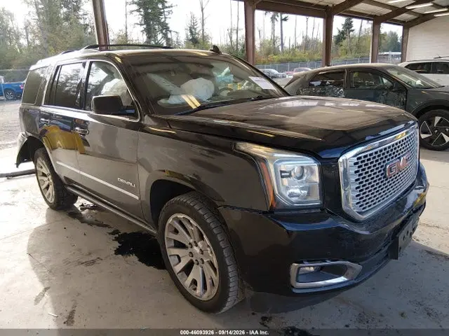 1GKS2CKJ5FR701085 — 2015 GMC Yukon Denali, Передняя часть (Front & Rear), фото до ремонта