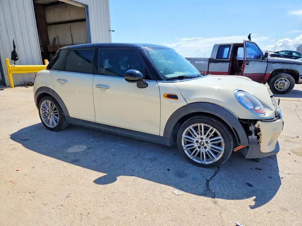2016 MINI COOPER VIN WMWXU1C51G2D12469 фото 4