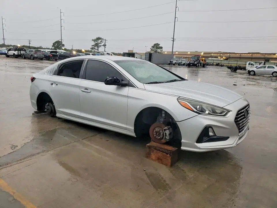 2018 HYUNDAI SONATA VIN 5NPE24AA8JH715708 фото 4