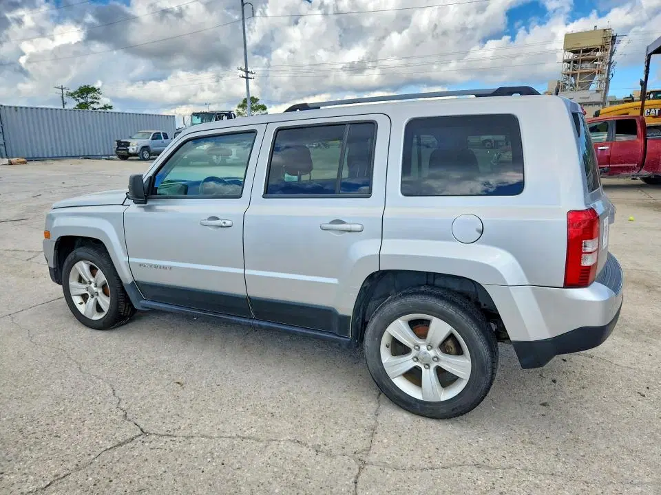2012 JEEP PATRIOT VIN 1C4NJPCB1CD622094 фото 3