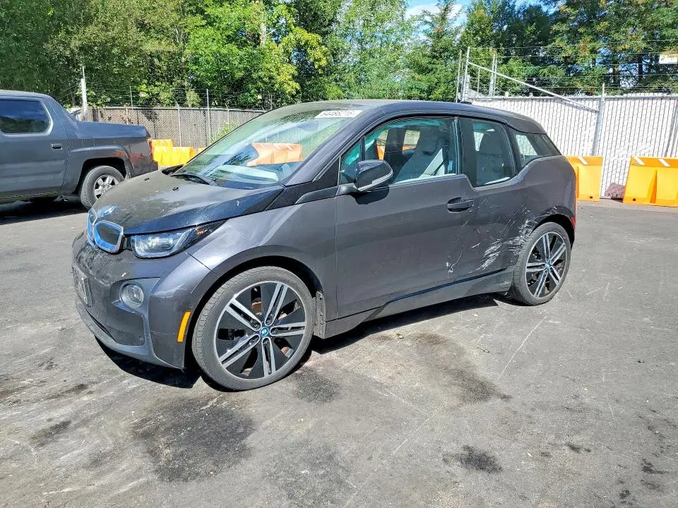 WBY1Z2C51FV287565 — 2015 BMW I3, боковая часть, фото до ремонта