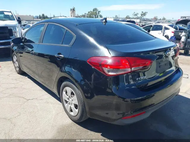 2017 KIA FORTE LX VIN 3KPFL4A7XHE090152 фото 3