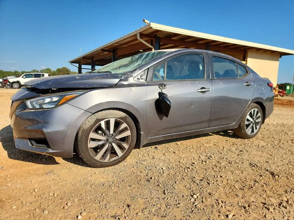 3N1CN8FV7LL804886 — 2020 Nissan Versa, Передняя часть, фото до ремонта