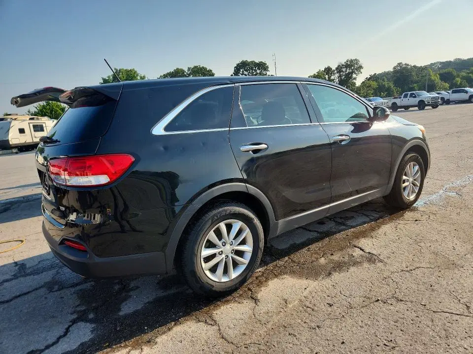 2018 KIA SORENTO VIN 5XYPG4A30JG366689 фото 3