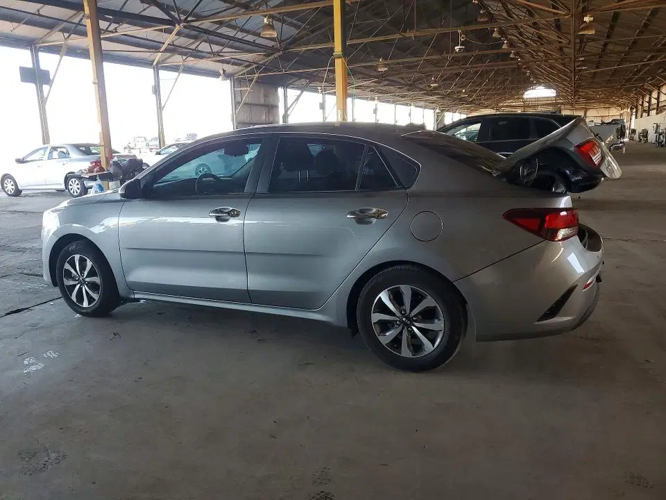 2021 KIA Rio VIN 3KPA24AD8ME380838 фото 2
