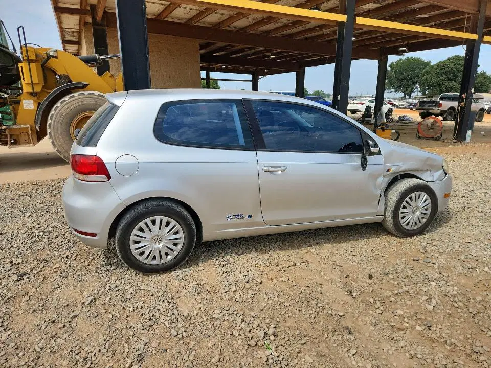 2010 VOLKSWAGEN GOLF VIN WVWAB7AJXAW121888 фото 4