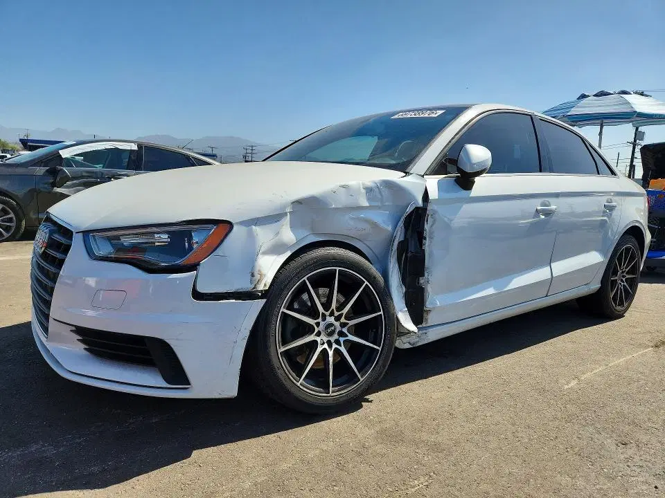WAUACGFF1F1009659 — 2015 Audi A3, Передняя часть, фото до ремонта