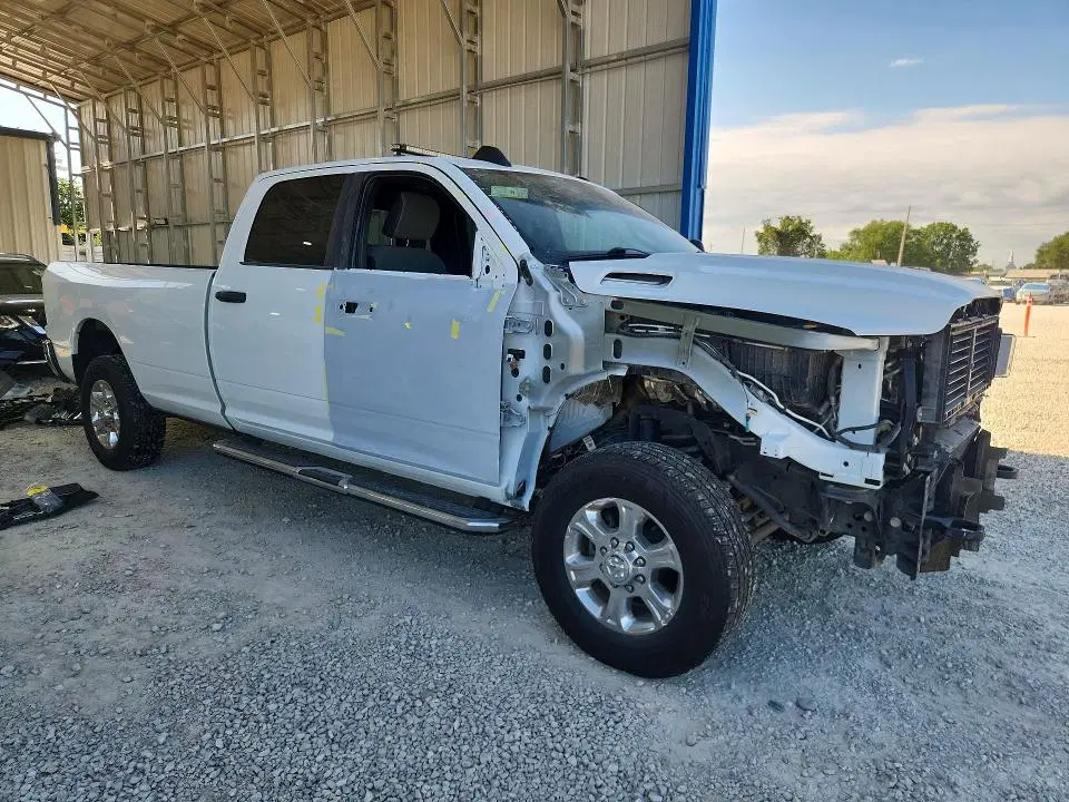 2024 RAM 3500 VIN 3C63R3HL3RG165589 фото 4