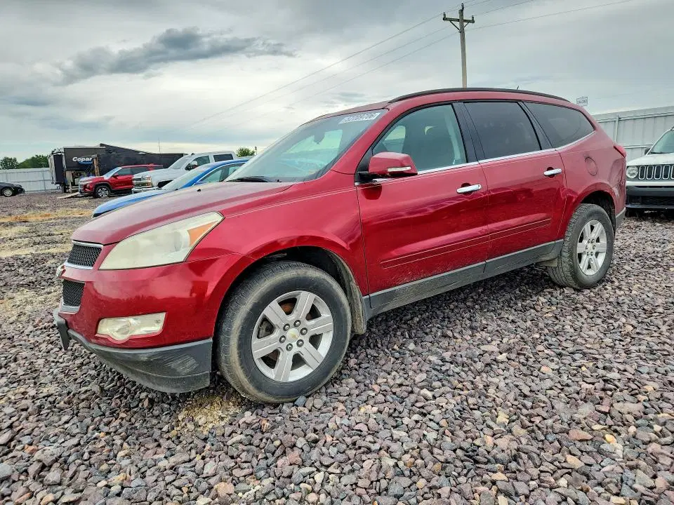 1GNKRGED0CJ105243 — 2012 Chevrolet Traverse, Передняя часть, фото до ремонта