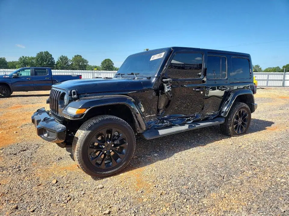 1C4HJXEG0PW607117 — 2023 Jeep Wrangler, Боковая часть, фото до ремонта