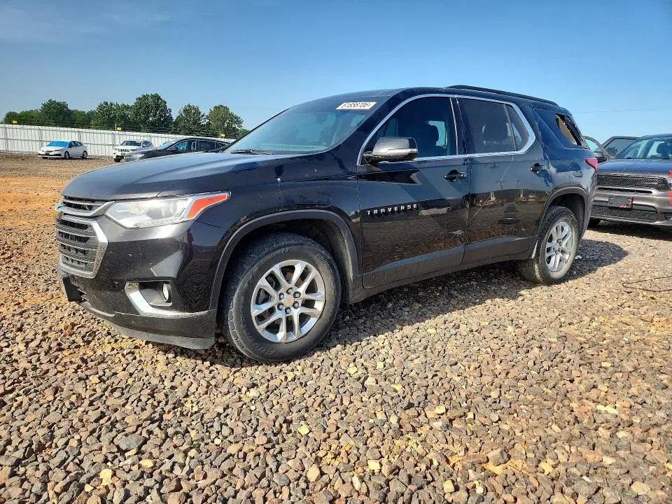 1GNEVHKW2LJ118189 — 2020 Chevrolet Traverse, Задняя часть, фото до ремонта