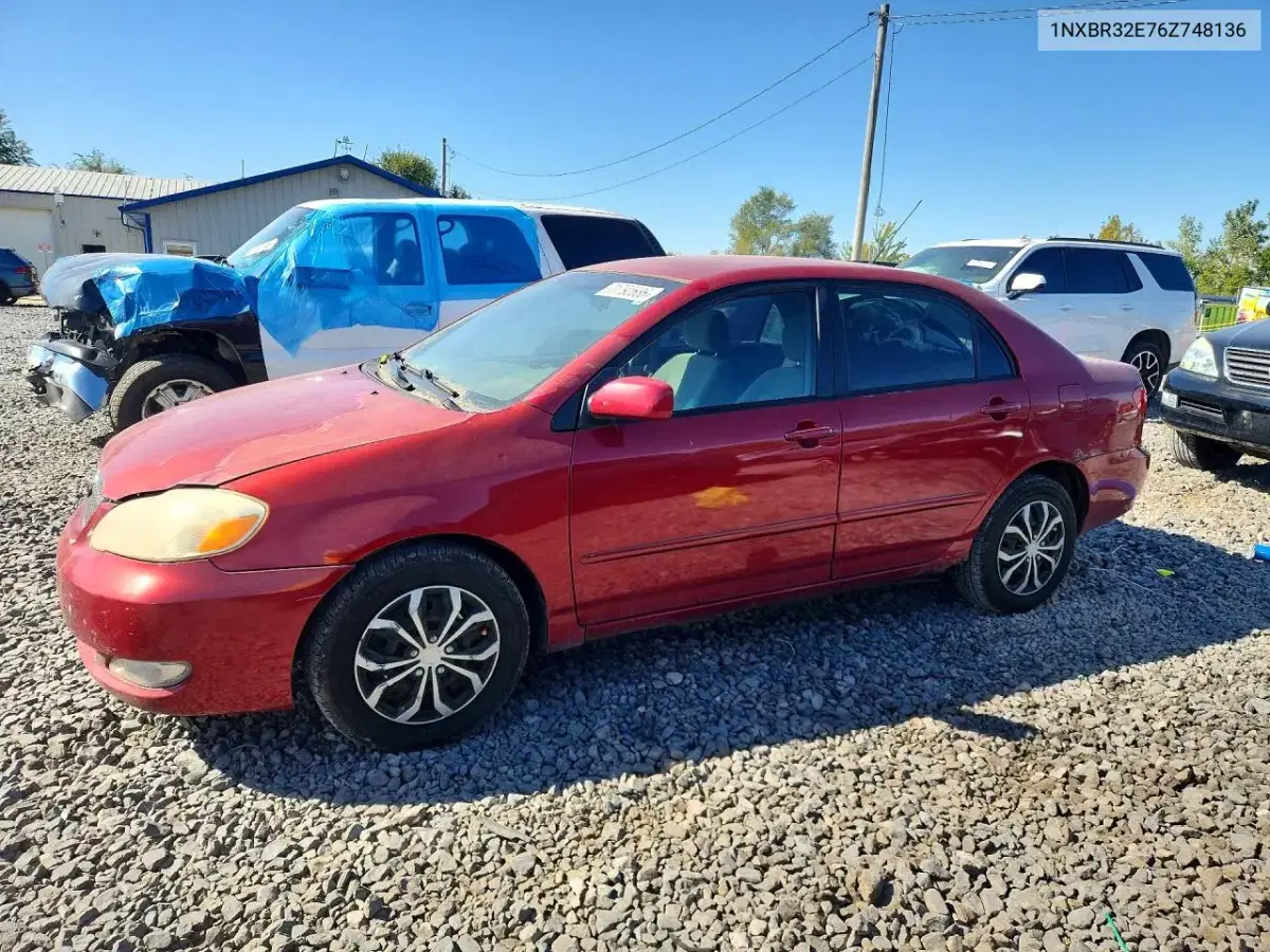 1NXBR32E76Z748136 — 2006 Toyota Corolla, передняя часть, фото до ремонта
