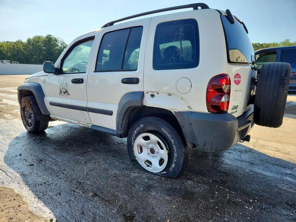 2006 JEEP LIBERTY VIN 1J4GL48K96W161952 фото 2