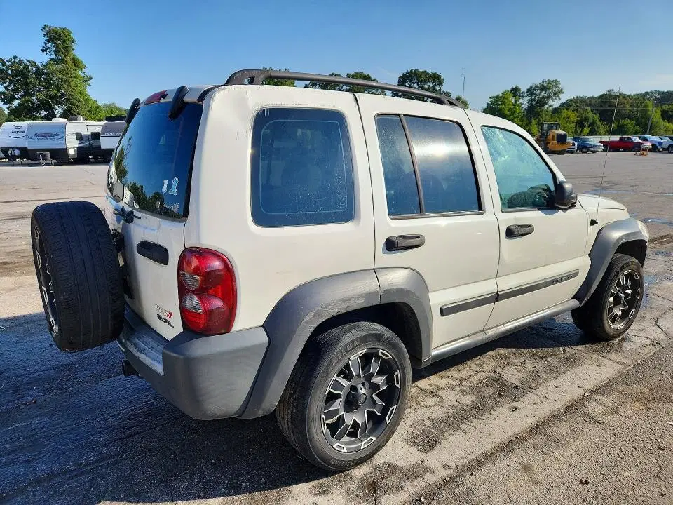 2006 JEEP LIBERTY VIN 1J4GL48K96W161952 фото 4