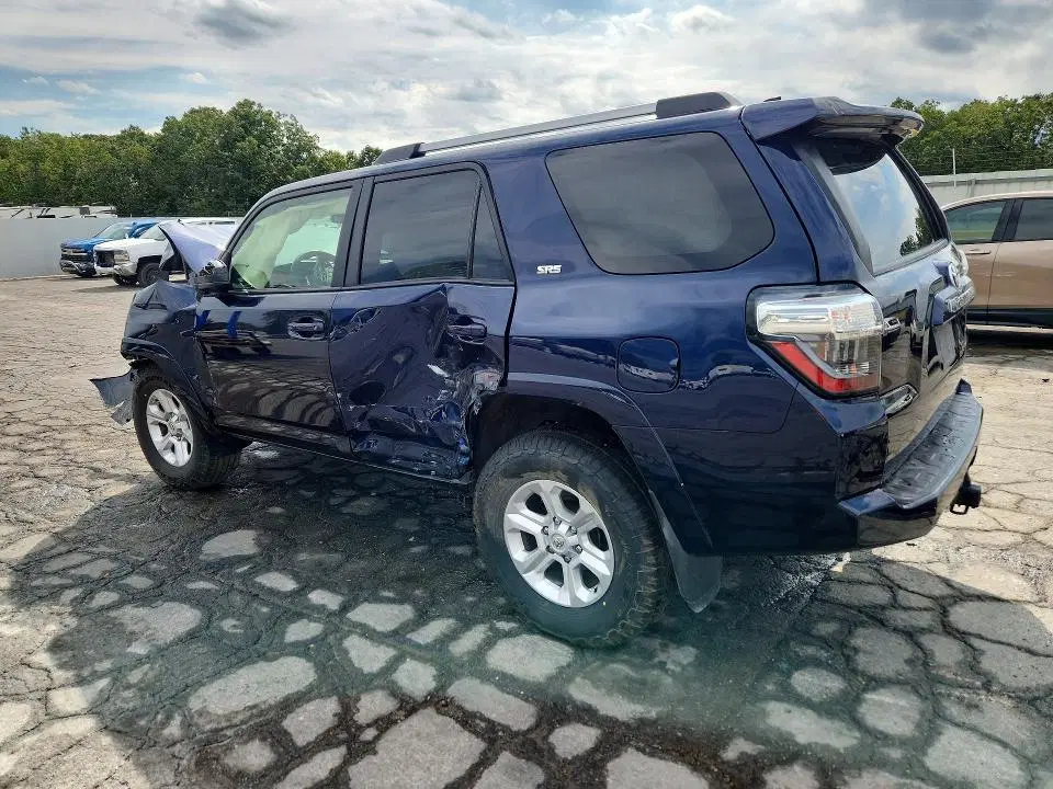 2023 TOYOTA 4RUNNER VIN JTEEU5JR9P5295578 фото 3
