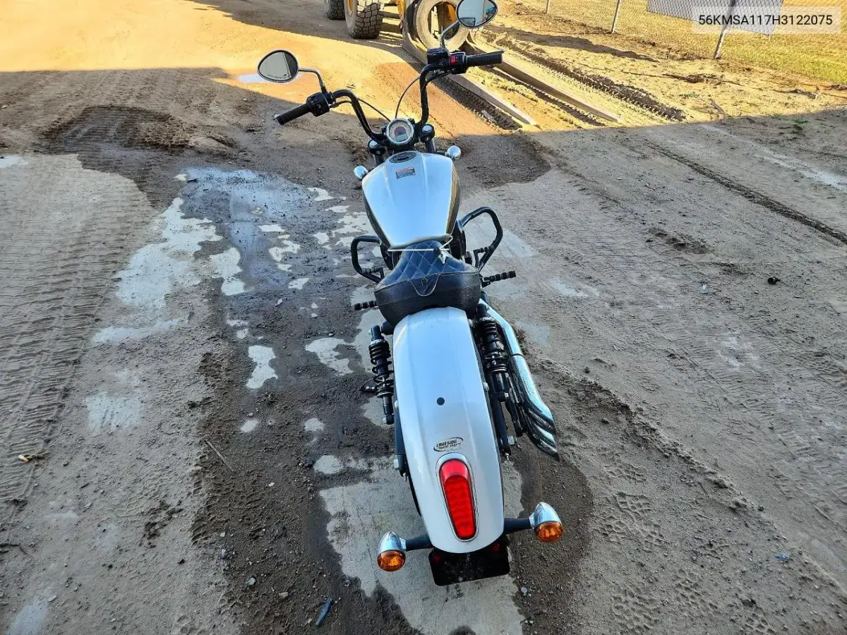 2017 Indian Motorcycle Co. Scout Sixty VIN 56KMSA117H3122075 фото 4