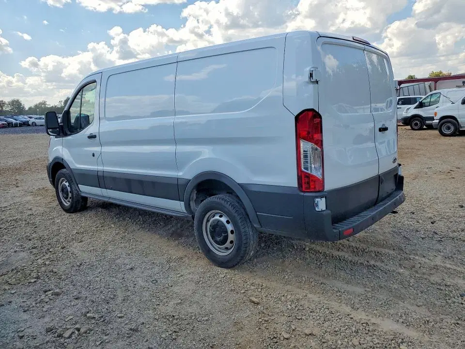 2024 FORD TRANSIT VIN 1FTBR1Y83RKB55447 фото 2