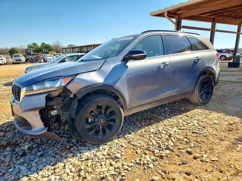 5XYPG4A50KG599619 — 2019 Kia Sorento, Передняя часть, фото до ремонта