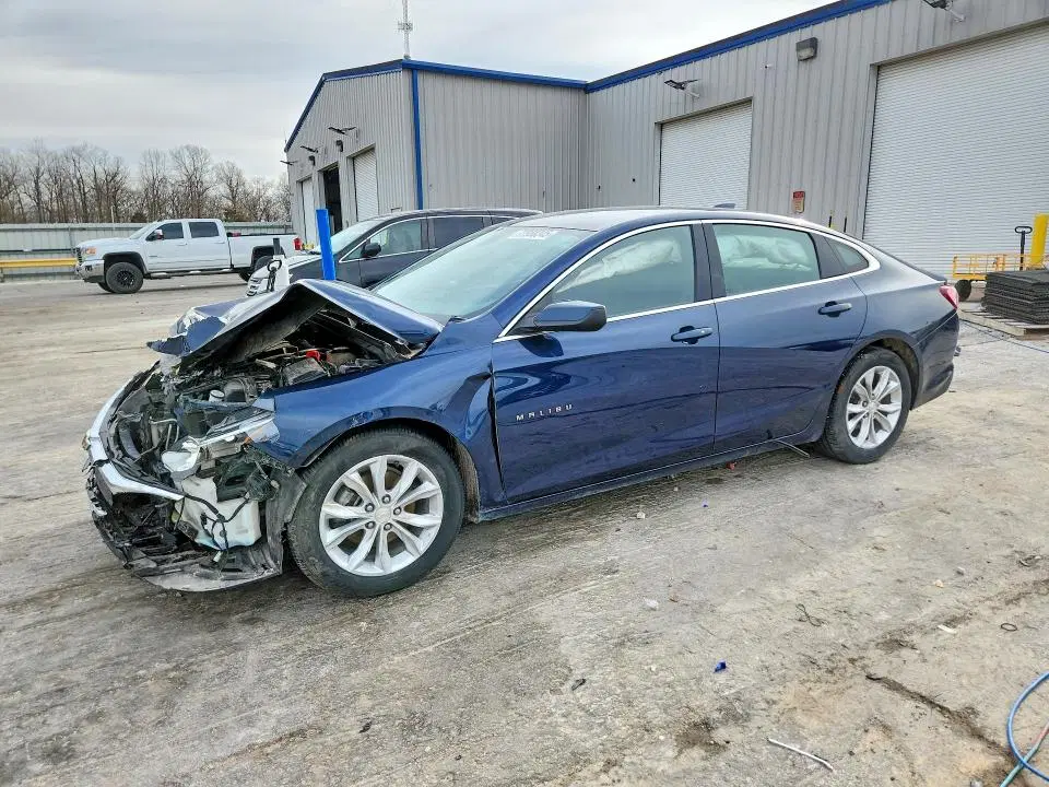 1G1ZD5ST0NF119275 — 2022 Chevrolet Malibu, Передняя часть, фото до ремонта